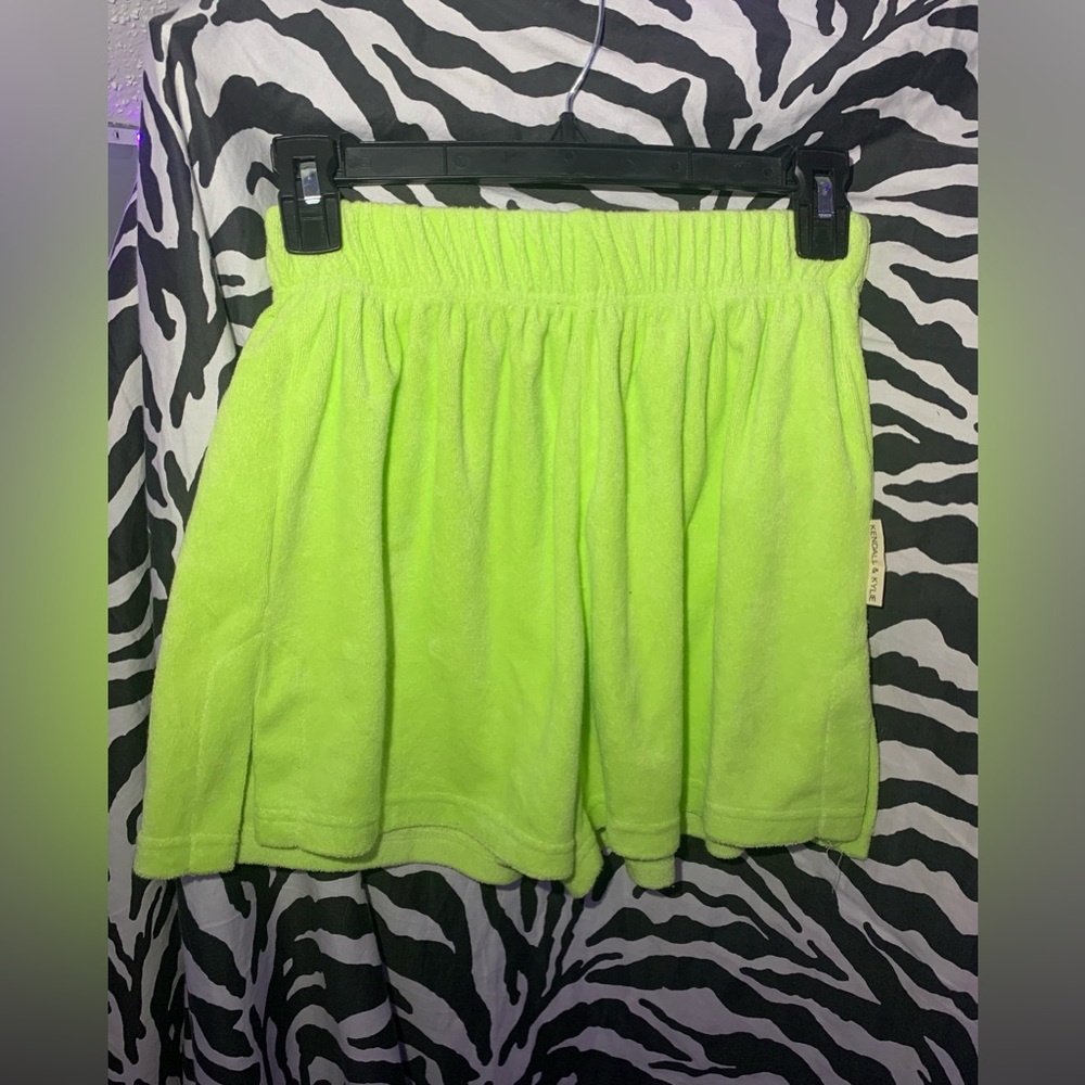 kendall and kylie neon shorts!